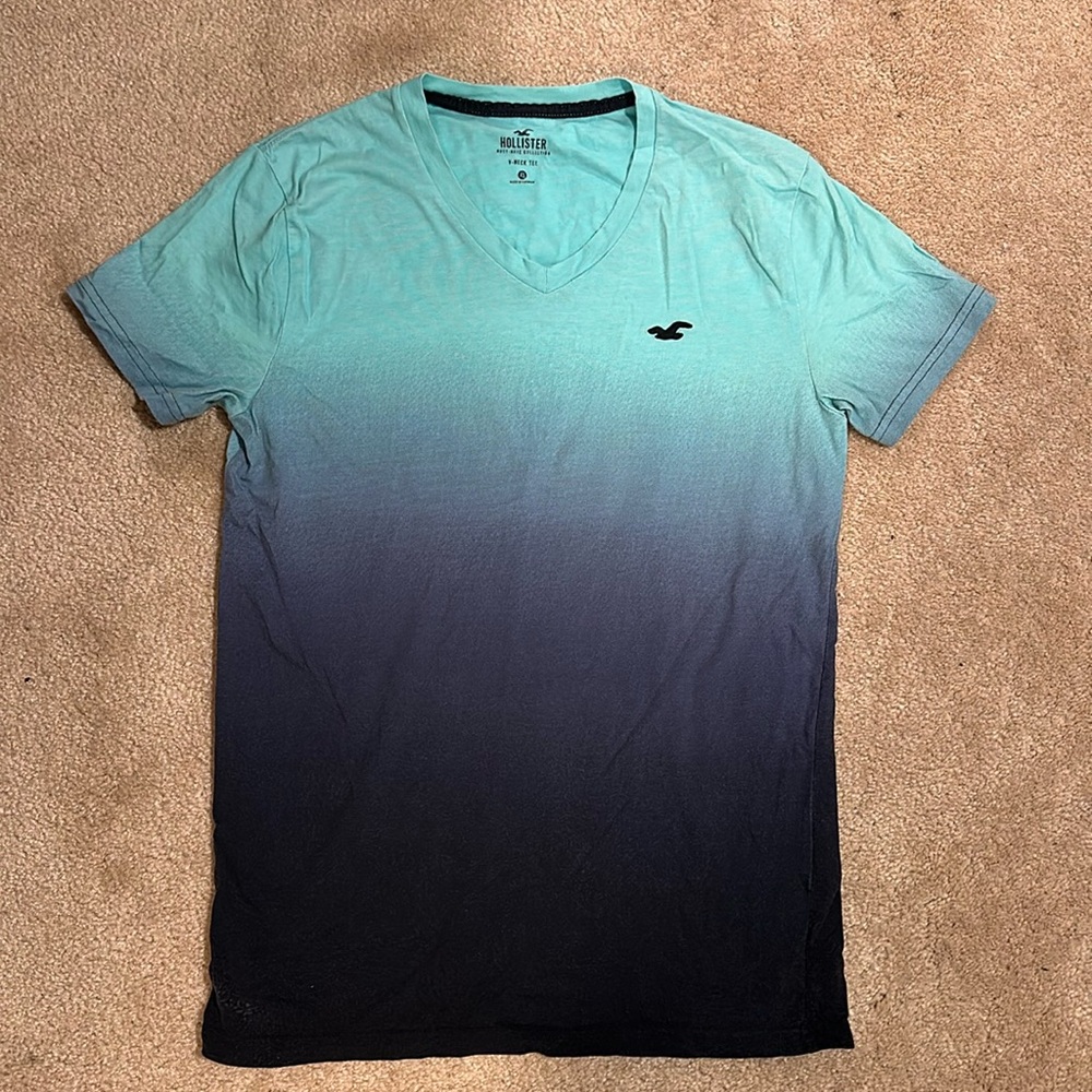 Hollister Short Sleeve V-Neck T-Shirt